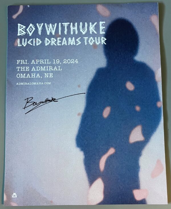 BoyWithUke